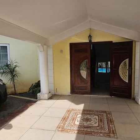 Ground Floor Apartment Near Pereybere Beach Екстер'єр фото